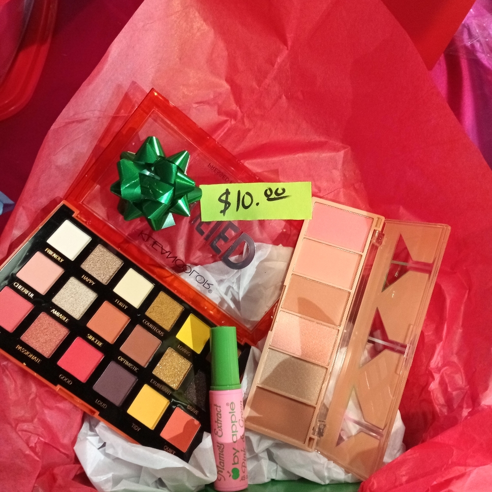 Bundle - Picture 4 of 4